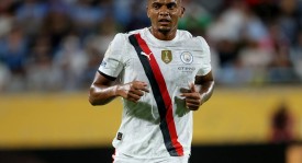 亚马尔领跑金球奖争夺，弗里克教练眼中的足球奇才